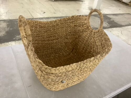 Large Multi-Purpose Seagrass Storage Basket w/ Handles - Lot 684