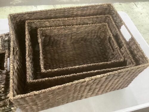 Set of 3 Large Hyacinth Storage Baskets w/ Handles, Lid - Lot 889