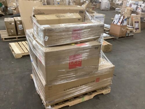 Pallet of Christmas Items - Uninspected - Lot 651