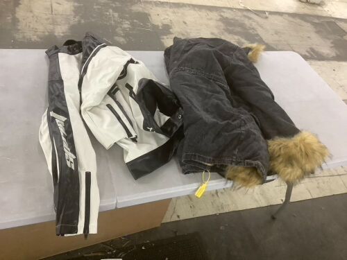 Lot of (2) Jackets  - Lot 372