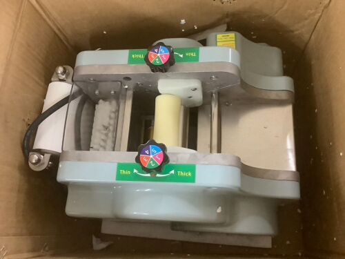 Electric Dumpling Wrapper Maker - Lot 602
