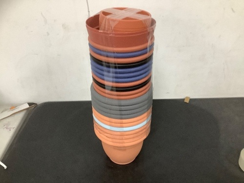 Lot of Planting Pots - Lot 7876