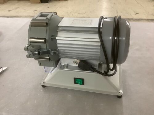 110V Mini Grain Mill Grinder - Lot 756