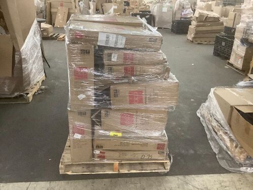 Pallet of Outdoor Christmas Decor - Uninspected - Lot 70