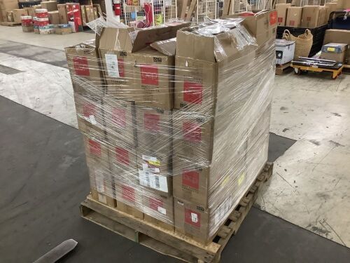Lot of (32) Outdoor Lighted 2D Deer Decor - Uninspected - Lot 54