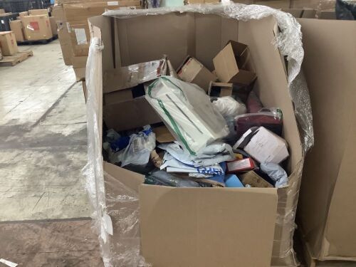 Pallet of Small Return Items, High Piece Count  - Lot 77