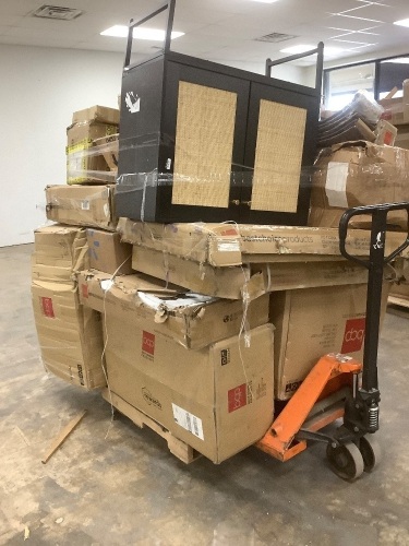 Salvage Pallet *Items Will Be Broken Or Missing Items* - Lot 8605