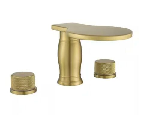 Double-Handle Deck Mount Roman Tub Faucet - Lot 109