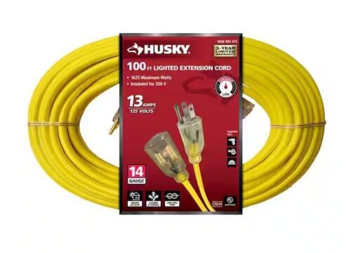 Husky 100 ft. 14/3 Medium Duty Indoor/Outdoor Extension Cord with Lighted End - Lot 149