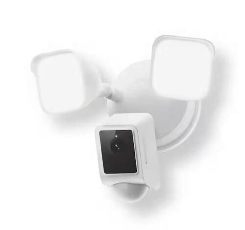 Wyze Wired Outdoor Wi-Fi Floodlight v2 Home Security Camera with 2K Video, Color Night Vision, Motion Activated LEDs - Lot 241
