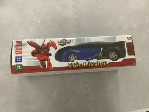 1/18 Scale RC Remote Control Transforming Robot Car Toy - Lot 397