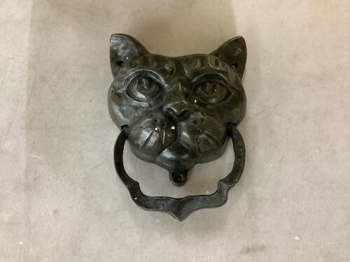 Cat Door Knocker - Lot 413
