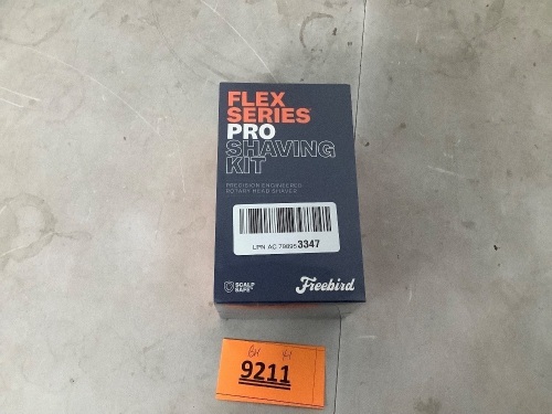 FreeBird Flex Series Pro Shaving Kit - Lot 9211
