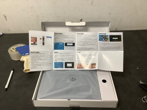 10.1in Digital Photo Frame - Lot 9119