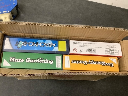 Kids 4-in-1 Science Kit, STEM & STEAM DIY Maze, Water, Spider, Battery Set - Lot 9243