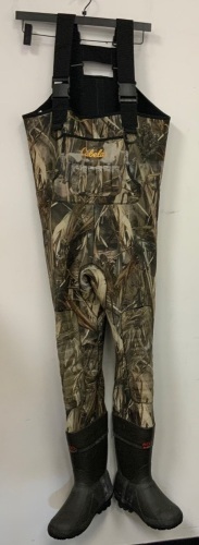 Men's Wader, Size 8R, E-Commerce Return, Sold as is - Lot 102