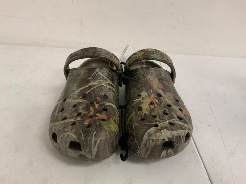 Crocs M8/W10, E-Commerce Return, Sold as is - Lot 122