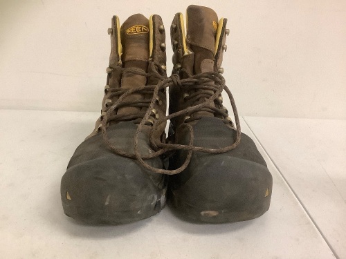 Keen Mens Boots, Size 10.5D, E-Comm Return w/ Damage  - Lot 164