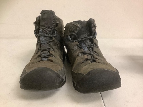 Keen Hiking Boots for Men, Size 12, E-Comm Return - Lot 197