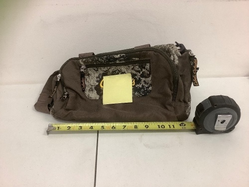 Gear Bag, E-Comm Return - Lot 325