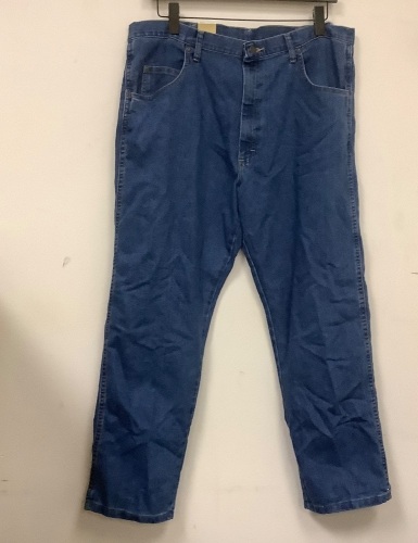 Wrangler Mens Jeans, 40/30, E-Comm Return - Lot 350