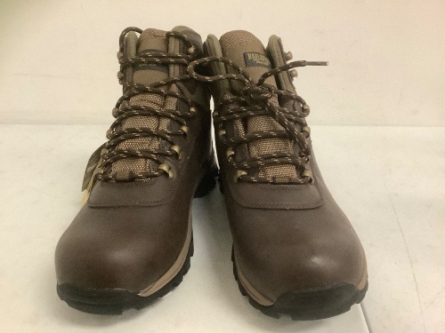 Red Head Boots, 10M, E-Comm Return - Lot 389