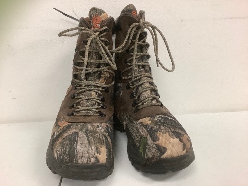 SHE Outdoor Boots, 9M, E-Comm Return - Lot 393