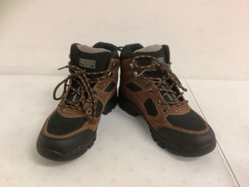 Red Head Womens Hiking Boots, 8.5M, E-Comm Return - Lot 402