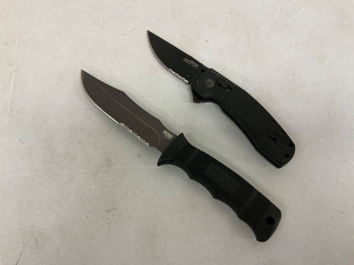 Lot of (2) Knives, E-Commerce Return, Sold as is - Lot 489