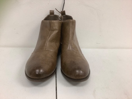Natural Reflections Womens Boots, Size 11, E-Comm Return - Lot 521