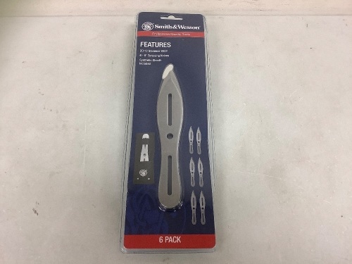 Smith & Wesson Stainless Steel Throwing Knives, E-Commerce Return, Sold as is - Lot 584