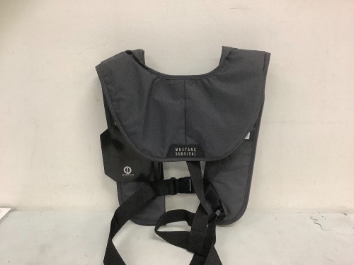 Manual Inflatable PFD, E-Commerce Return, Sold as is - Lot 642