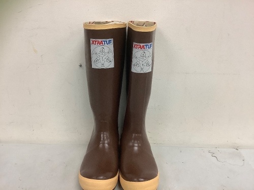 Xtratuf Men's Boots, Size 8, Appears New, Sold as is - Lot 647