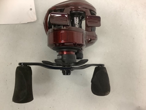 KVD Baitcast Reel, E-Commerce Return, Sold as is - Lot 681