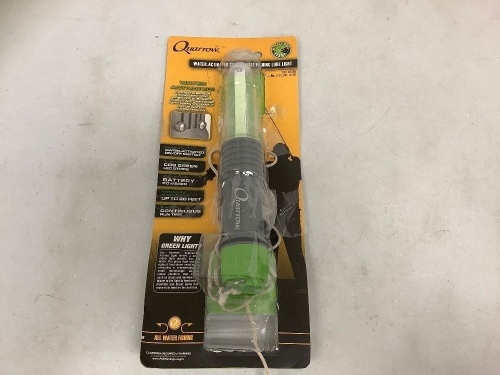 Water Activated Fishing Lure Light, E-Comm Return - Lot 723