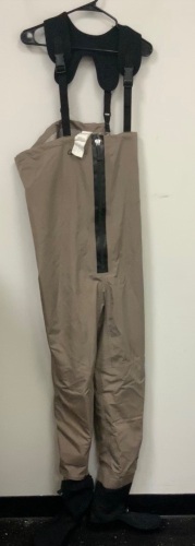 Men's Soft Footed Wader, Size L, E-Commerce Return, Sold as is - Lot 782