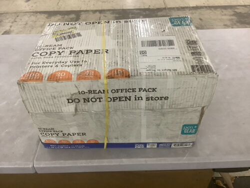 Pen+Gear Copy Paper, 8.5" x 11", 92 Bright White, 20 lb., 5,000 Sheets - Lot 583