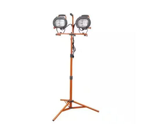 HDX 1200-Watt Halogen Tripod Work Light - Lot 637
