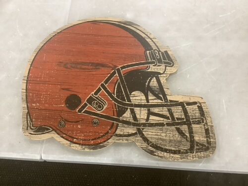 Football Helmet Wall Decor - Lot 508