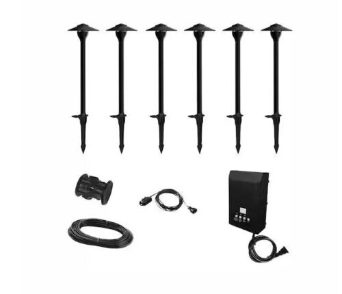 Hampton Bay 552 Lumen Low Voltage Integrated LED Black Outdoor Landscape Path Light Kit, 6-Pack - Lot 568