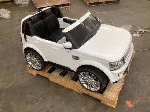 12V 2-Seater Licensed Land Rover Ride-On w/ Parent Remote Control - Lot 63