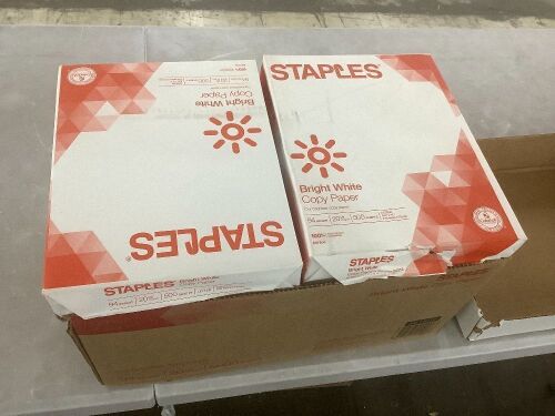 Staples Bright White Copy Paper 8.5" x 11" 94 Bright 20lb 5000 Sheets - Lot 825