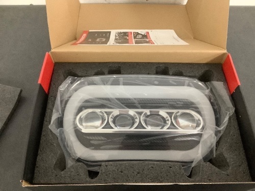LED Light With EMC - Lot 9551