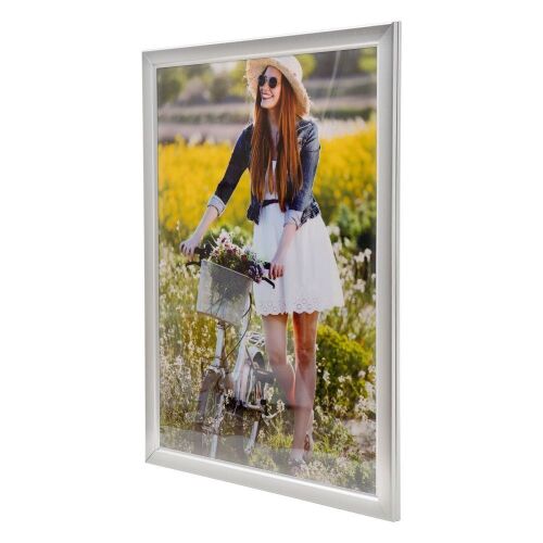 27" x 40'' Movie Poster Art Picture Frame LED Light Box - Lot 447