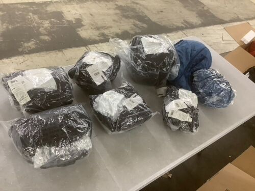 Lot of (8) Bath Robes - Lot 822