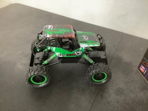 Rock Crawler Off Road RC Car - Lot 9715