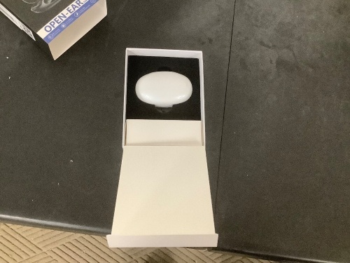 Wireless Bluetooth Earbuds - Lot 9719
