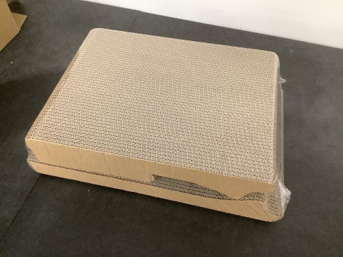 L-Shaped Scratcher - Lot 9723