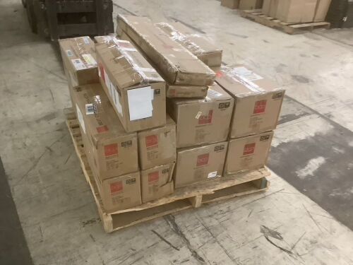 Pallet of Christmas Decor - Uninspected - Lot 450