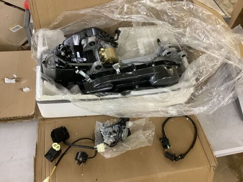 150CC GY6 4-Stroke Moped Scooter Engine Motor Kit CVT Auto Carburetor CDI Single Cylinder - Lot 60